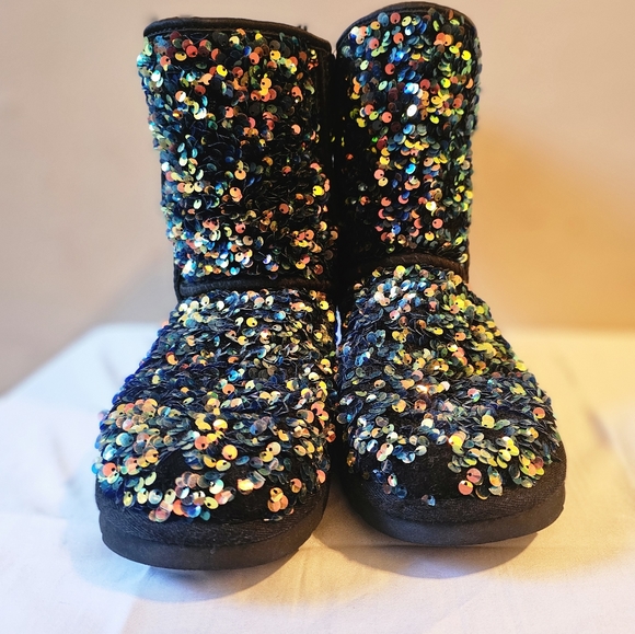 UGG boots - Picture 9 of 11